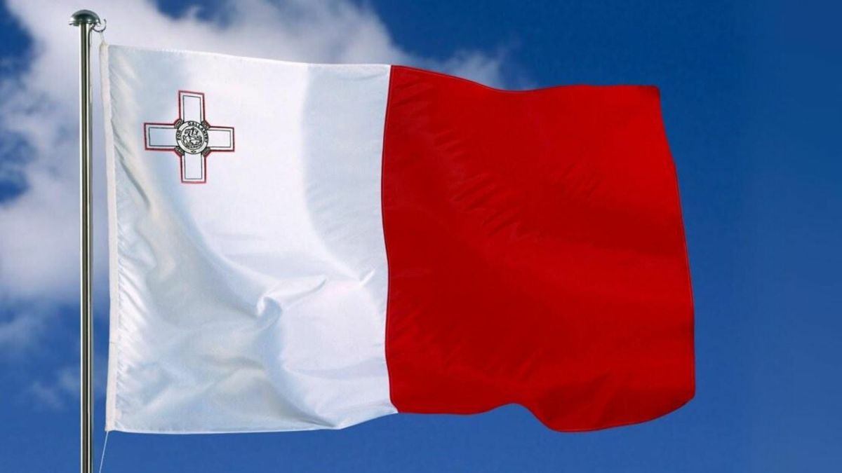This article showcases flags from around the world that feature horses. The flag shown here is the national flag of Republic of Malta.